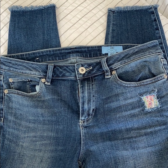 CeCe embellished Frayed ankle length jeans - Picture 2 of 8